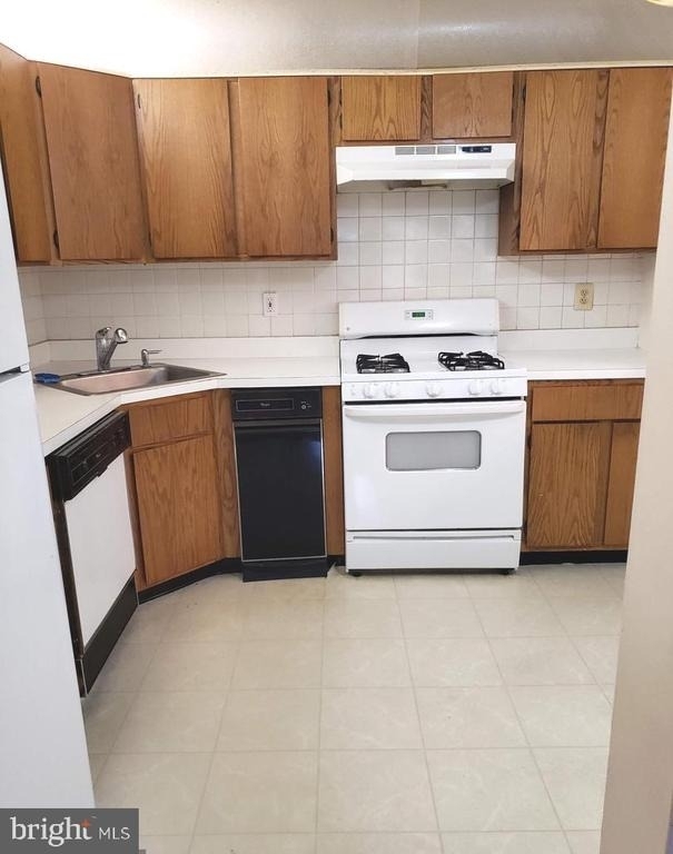 8 Joyner Court - Photo 5