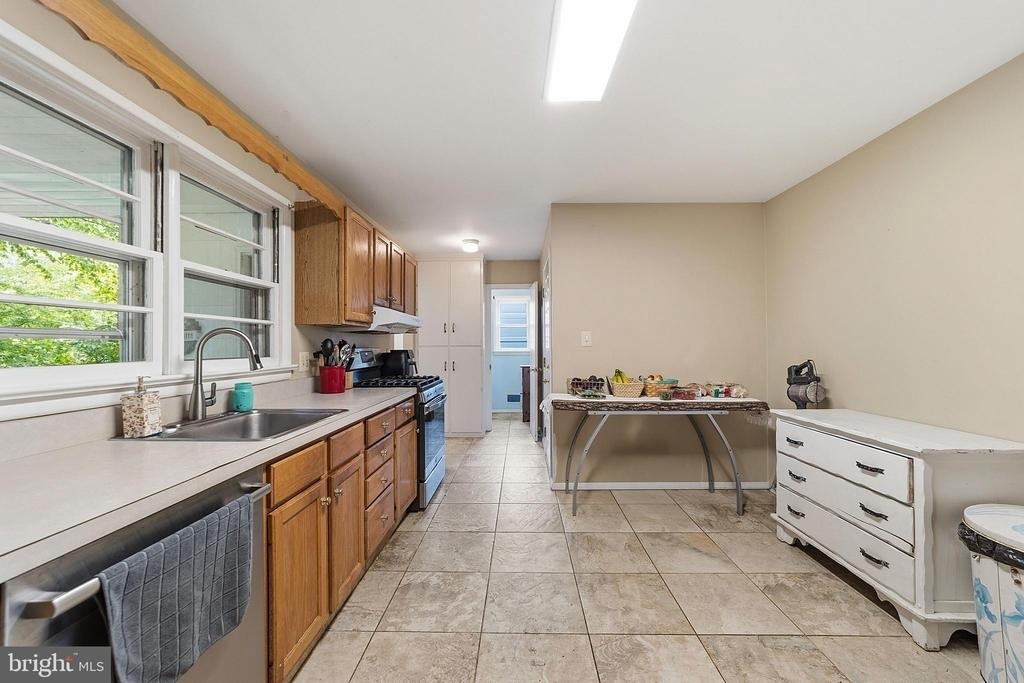 292 Glenn Ave - Photo 8