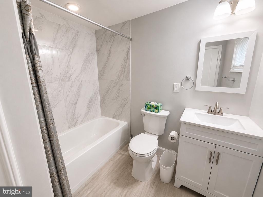 383 Johnson Avenue - Photo 8