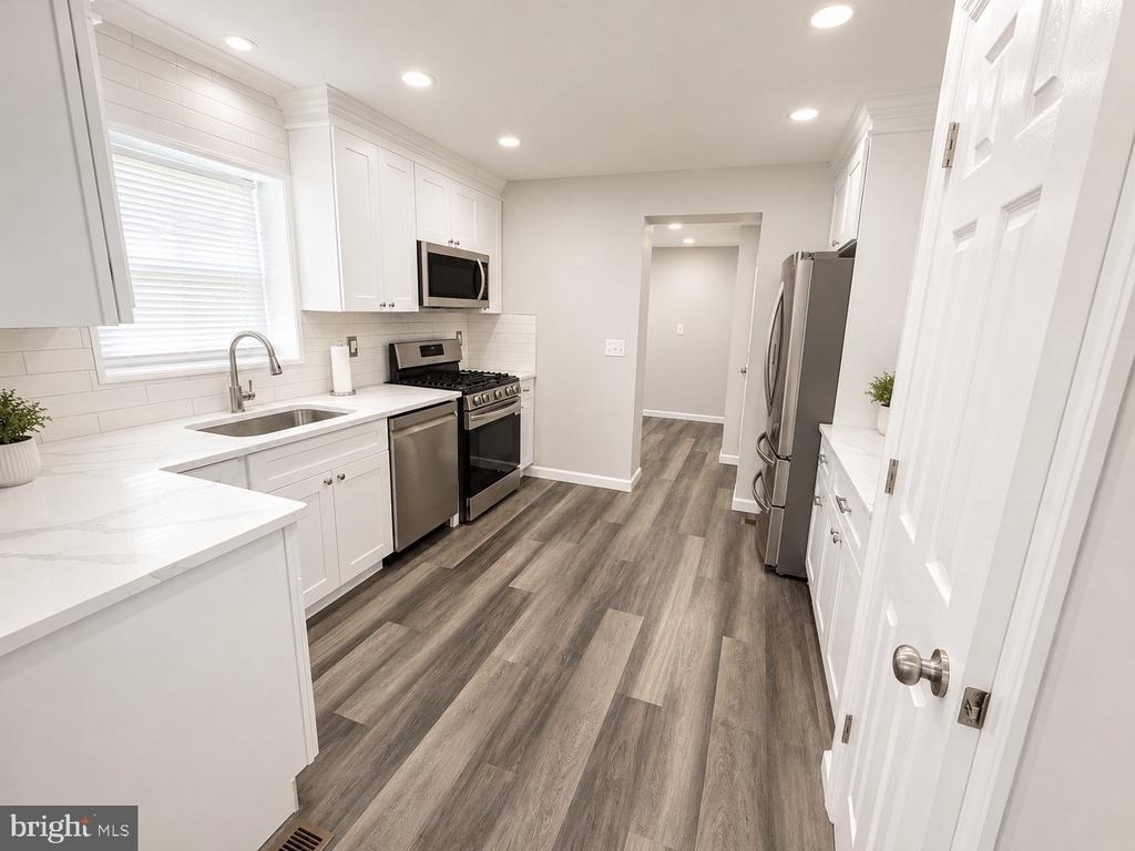 383 Johnson Avenue - Photo 7