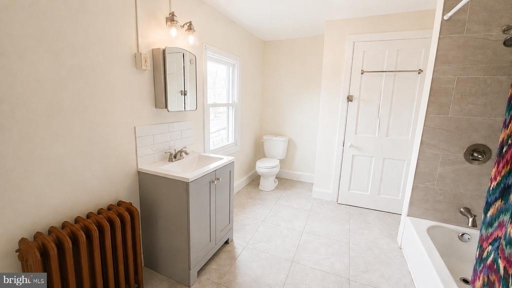 46 E Union Street - Photo 1