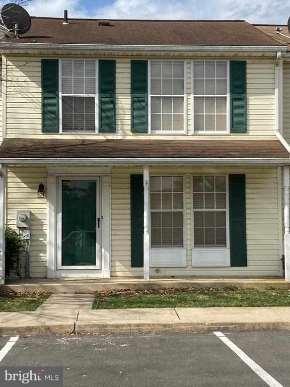 1537 Violet Drive - Photo 0