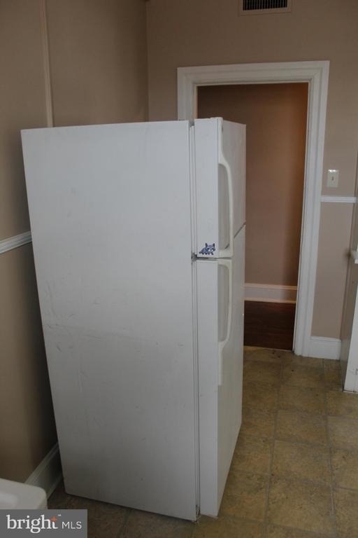 112 E Washington Street - Photo 12