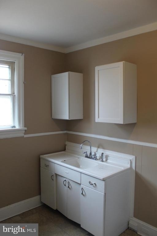 112 E Washington Street - Photo 13