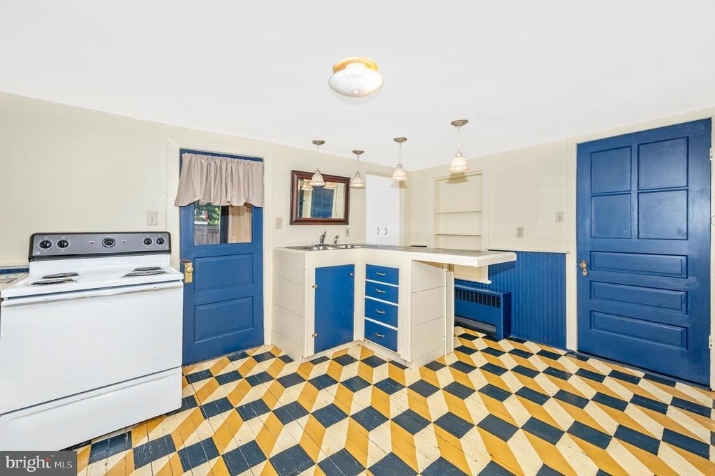 828 S Potomac Street - Photo 31