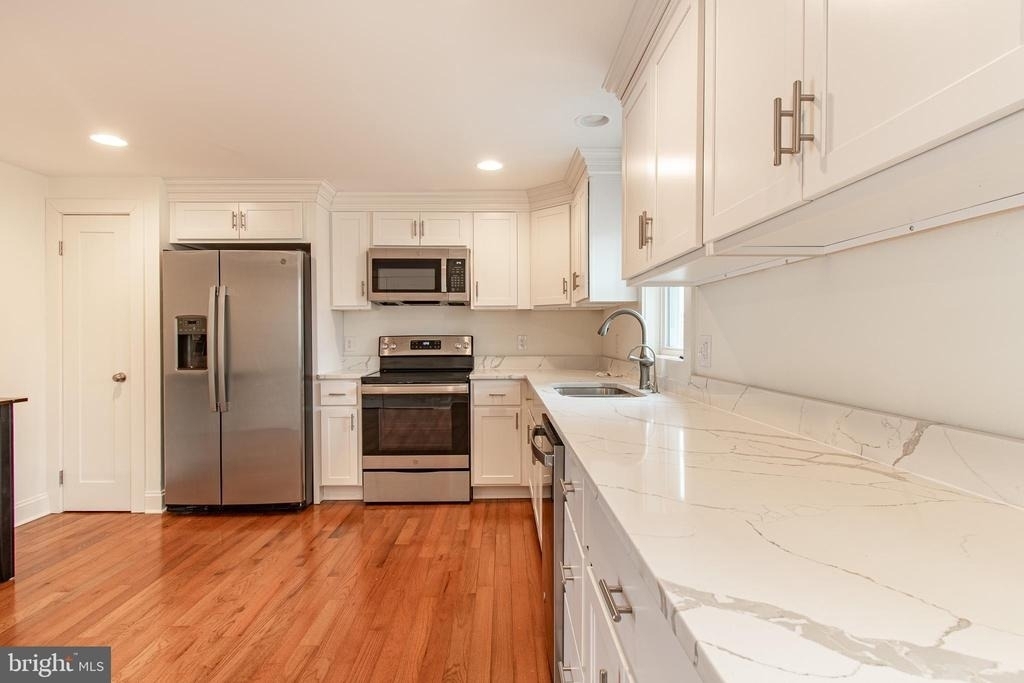 101 Brooks Lane - Photo 11
