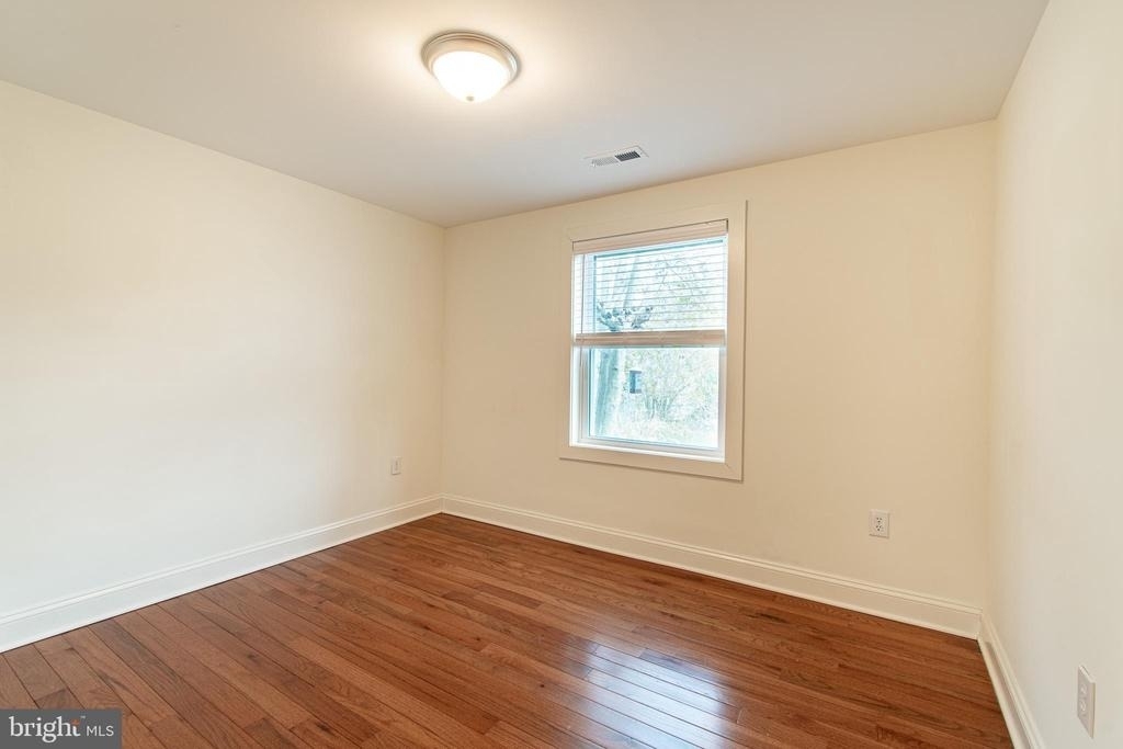 101 Brooks Lane - Photo 17