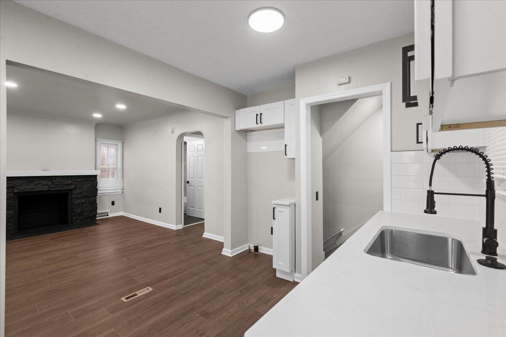 10042 Grayton Street - Photo 6