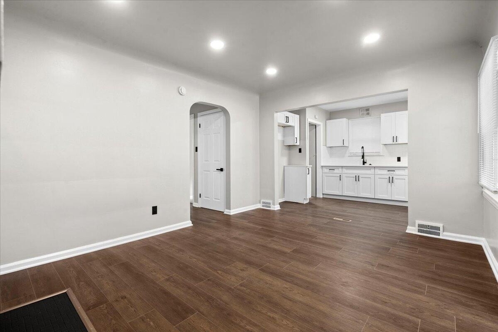 10042 Grayton Street - Photo 3