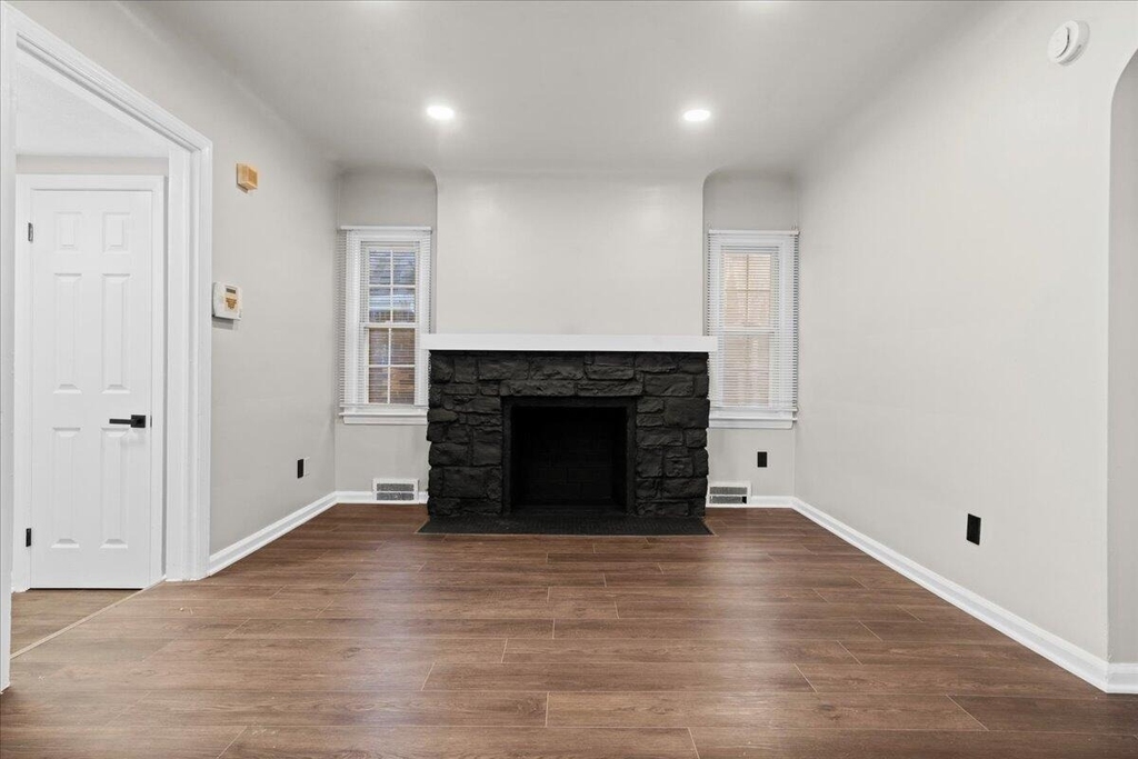 10042 Grayton Street - Photo 1