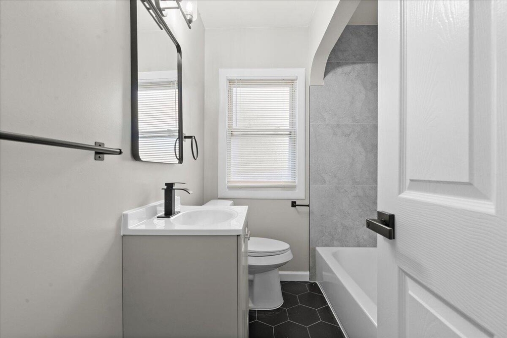 10042 Grayton Street - Photo 10