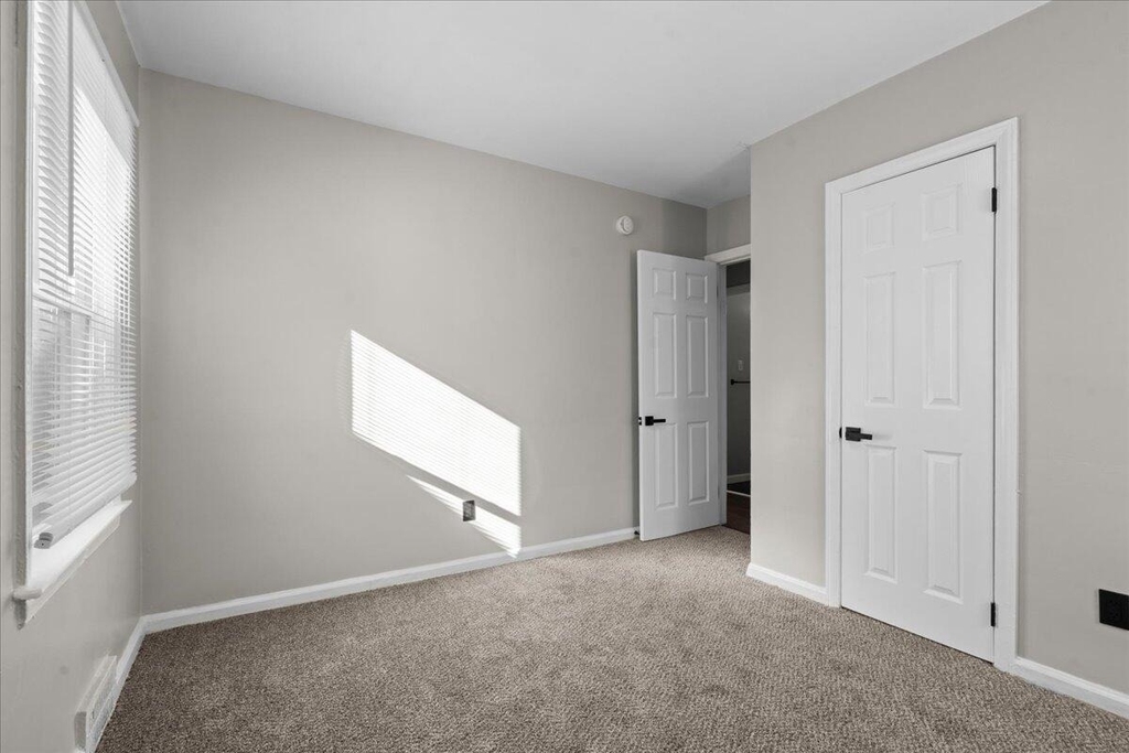 10042 Grayton Street - Photo 13