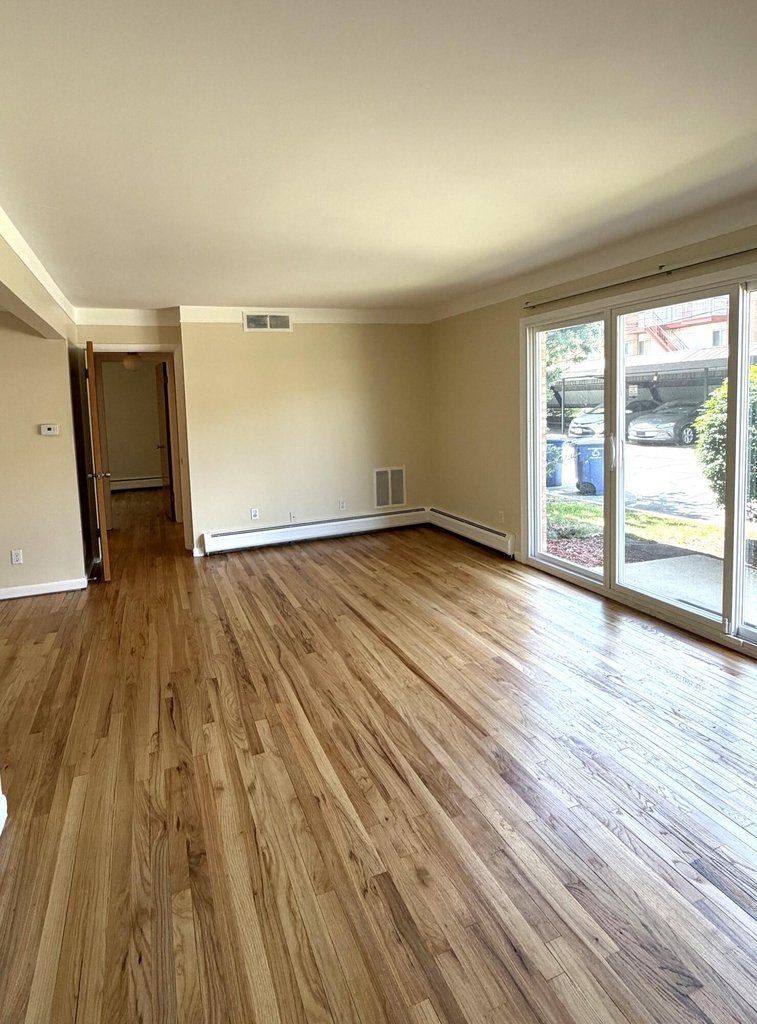 1209 Island Drive - Photo 2