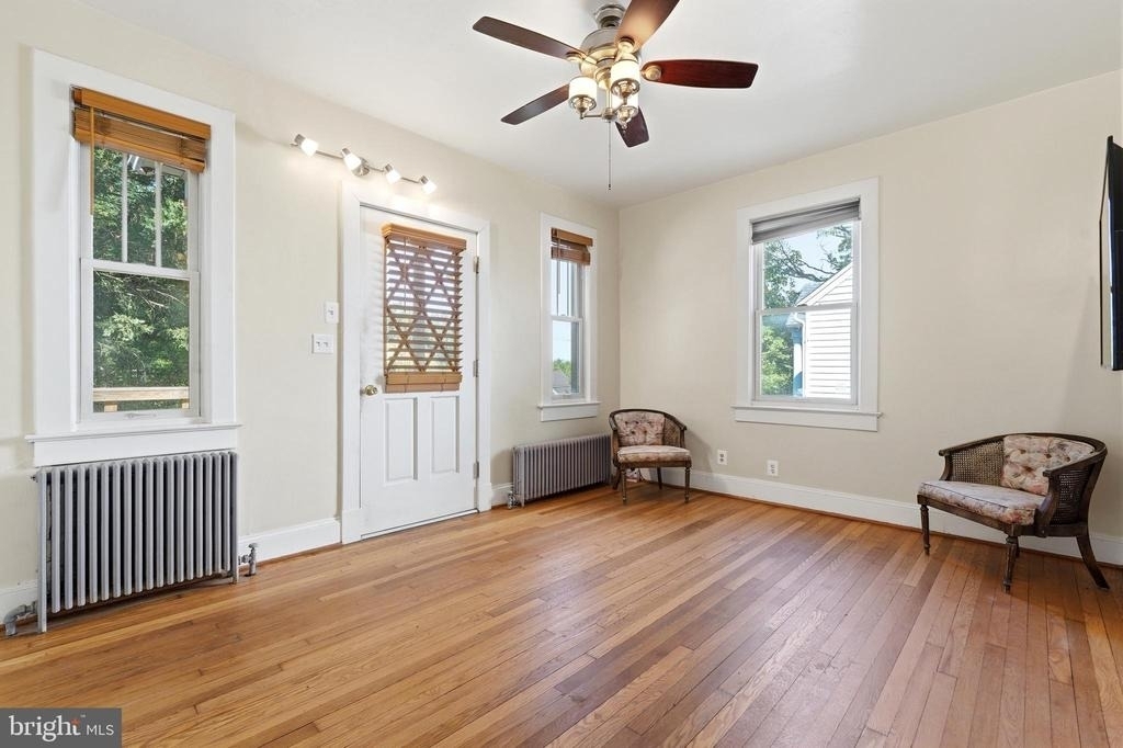 605 Ethan Allen Avenue - Photo 9