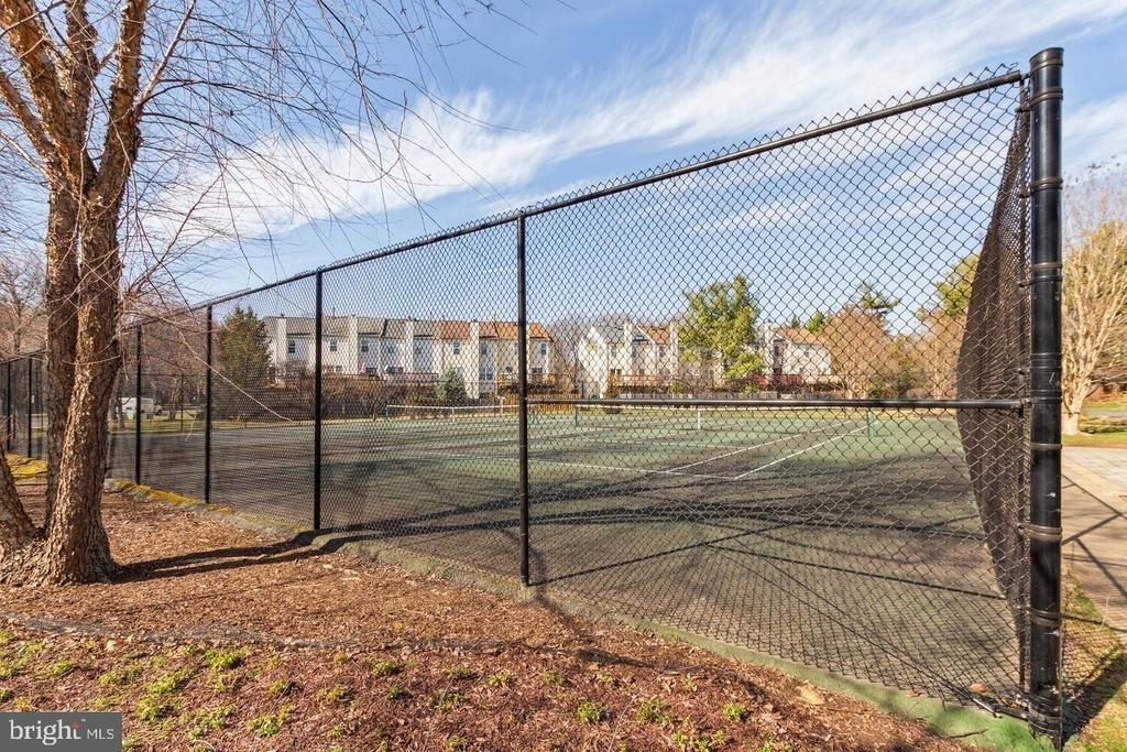 704 Suffield Drive - Photo 19