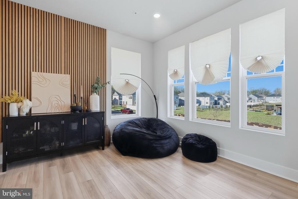 6894 Barrowfield Pl - Photo 9