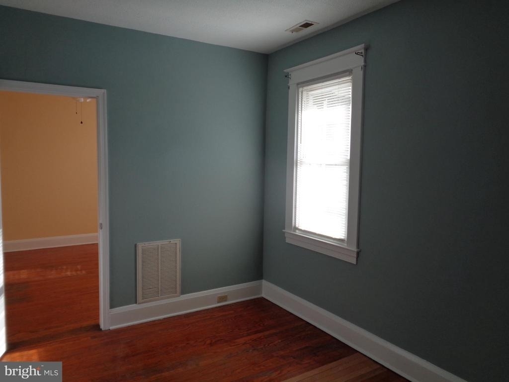 2800 Linwood - Photo 8