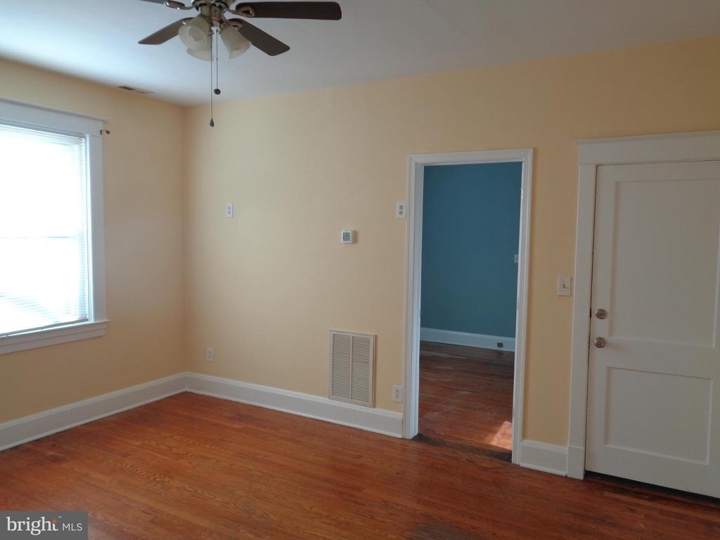 2800 Linwood - Photo 1