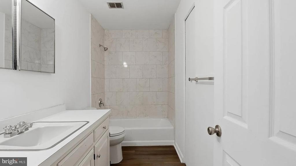 2612 Camberwell Court - Photo 11