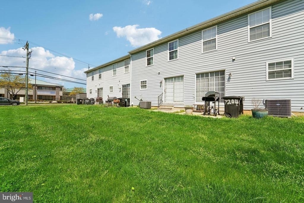 7206 Rutherford Green Circle - Photo 3