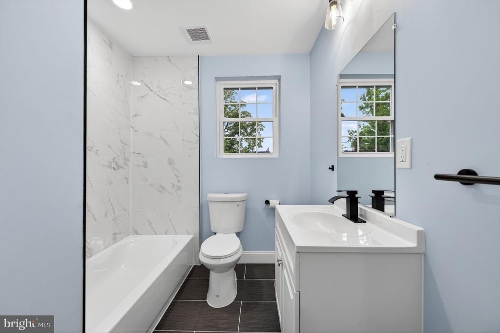 5306 Ethelbert Avenue - Photo 18