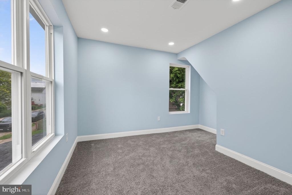 5306 Ethelbert Avenue - Photo 20