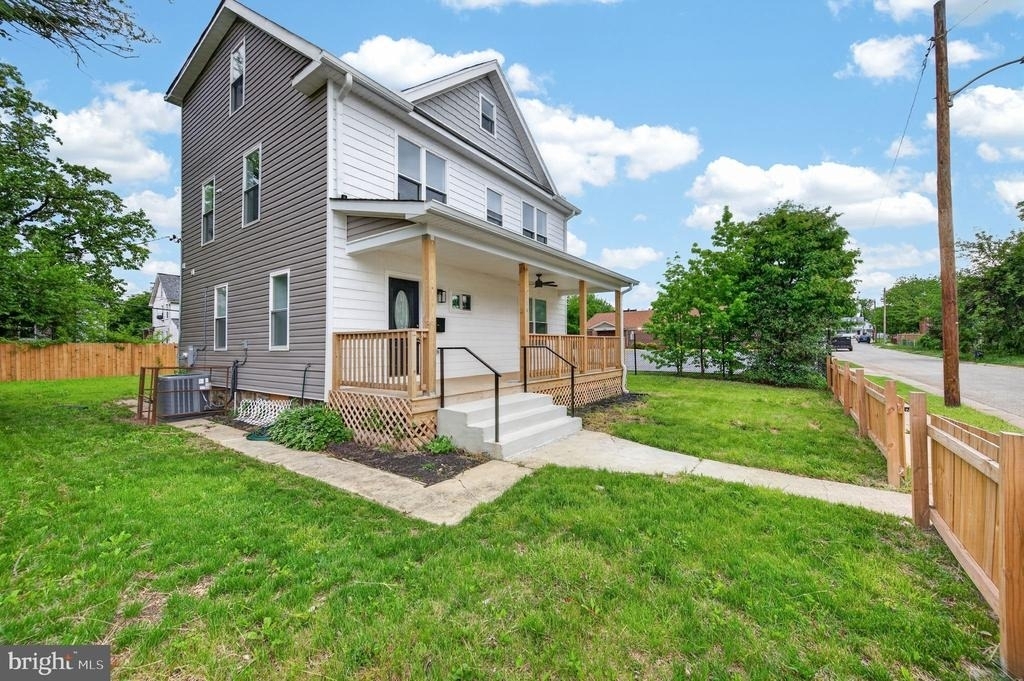 5306 Ethelbert Avenue - Photo 1