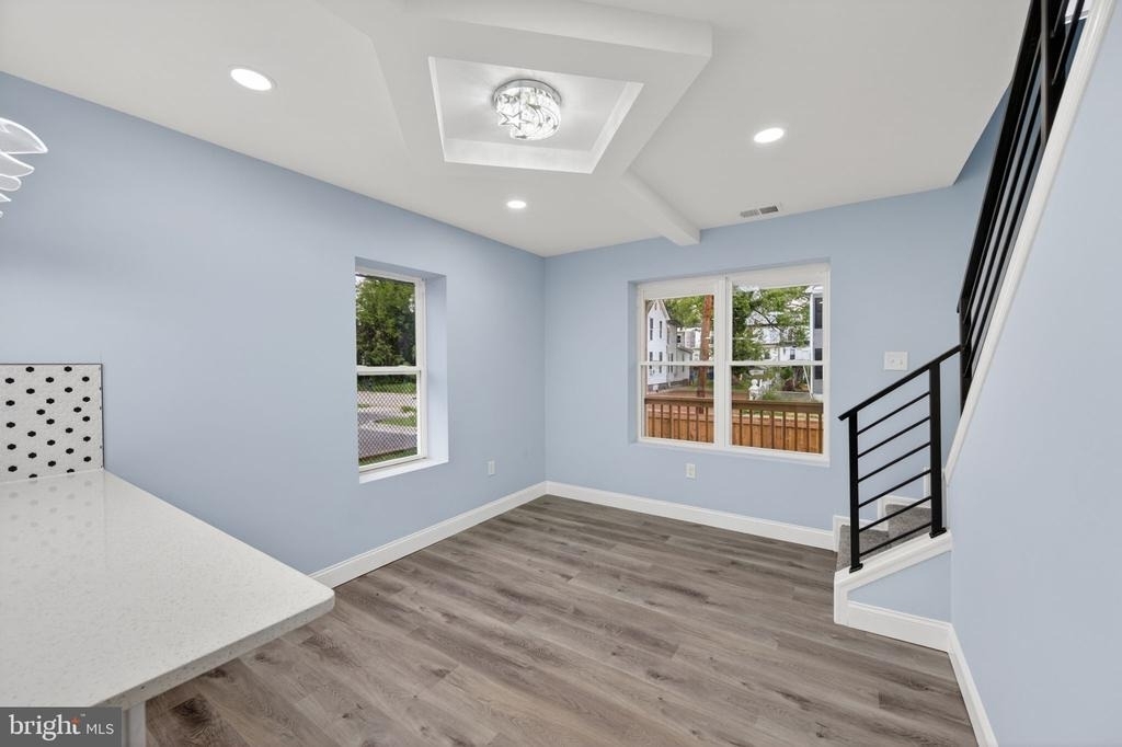 5306 Ethelbert Avenue - Photo 7