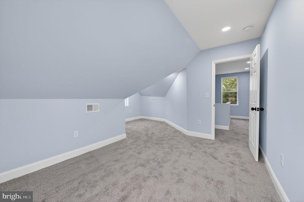 5306 Ethelbert Avenue - Photo 31