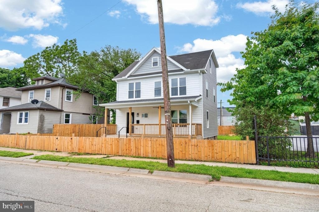 5306 Ethelbert Avenue - Photo 40