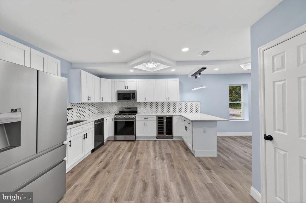 5306 Ethelbert Avenue - Photo 4