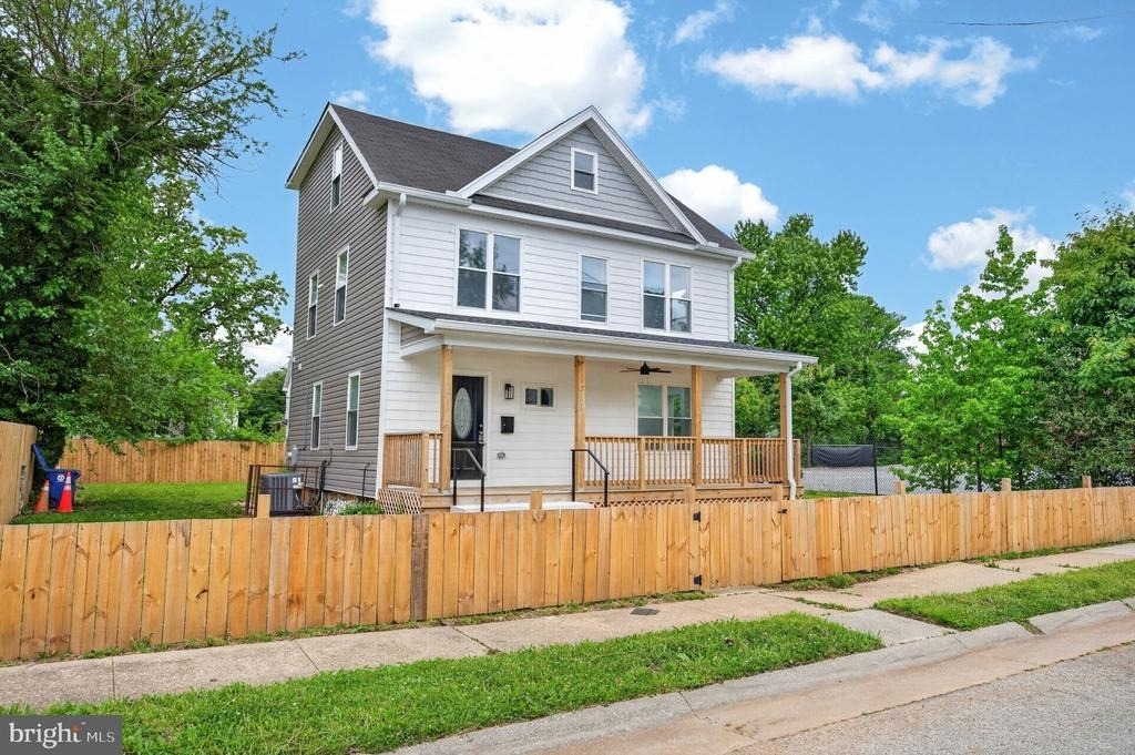 5306 Ethelbert Avenue - Photo 39