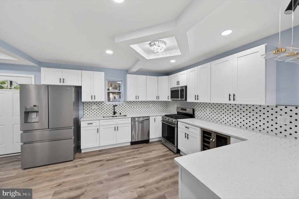 5306 Ethelbert Avenue - Photo 3