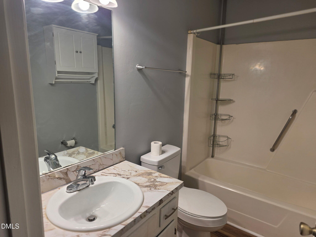 902 W Chatham Street - Photo 8
