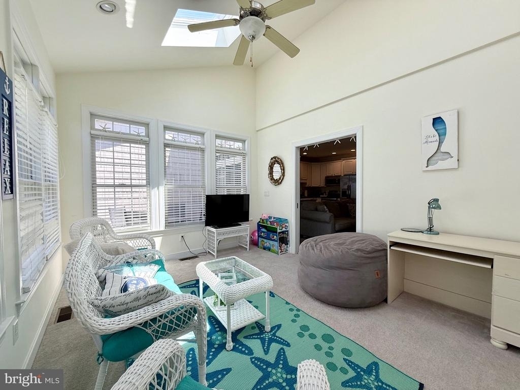 38404 Grand Avenue - Photo 5