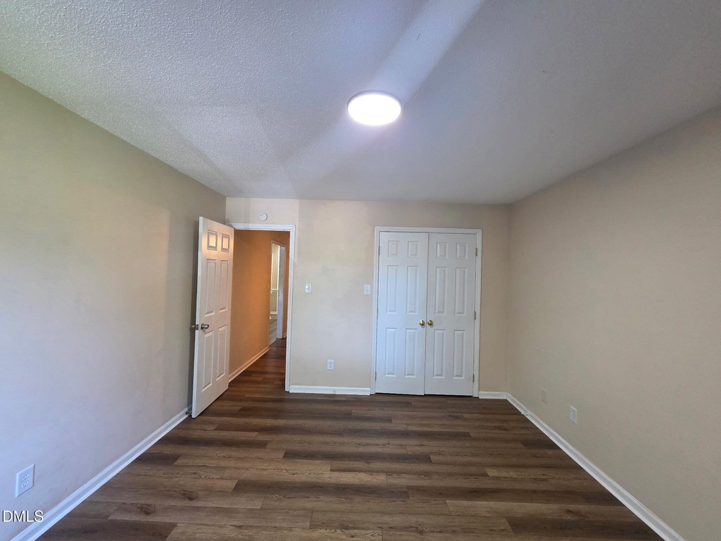 906 W Chatham Street - Photo 5