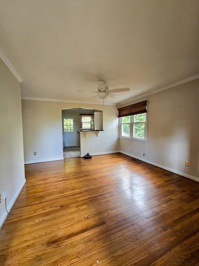 2211 Bernard Street - Photo 1