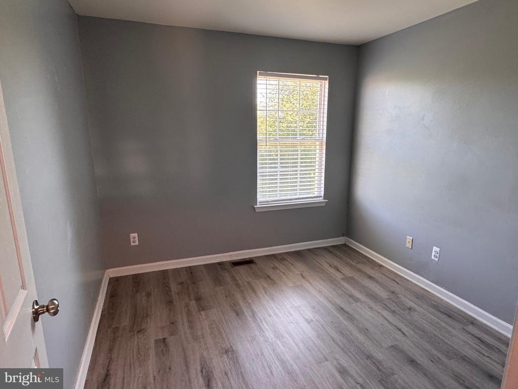 658 Dairy Drive - Photo 9