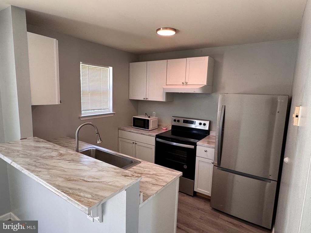 658 Dairy Drive - Photo 5
