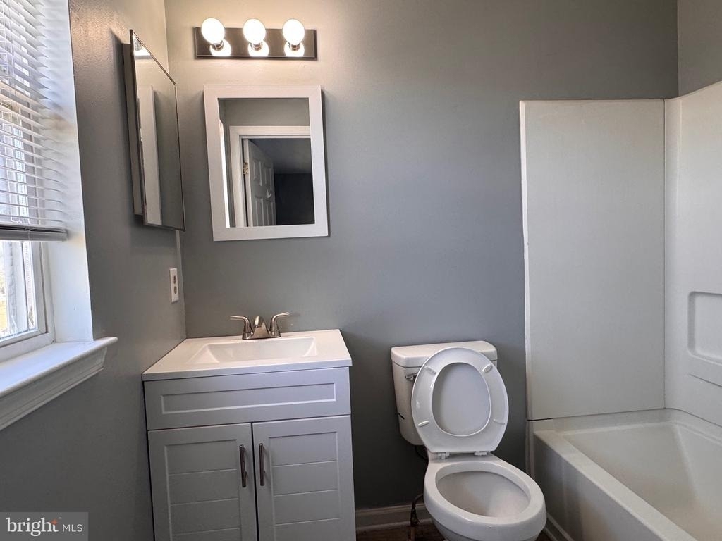658 Dairy Drive - Photo 13