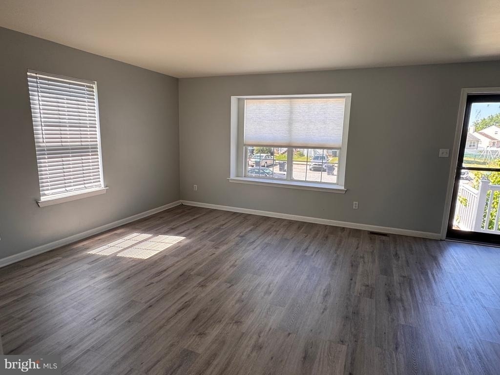 658 Dairy Drive - Photo 3