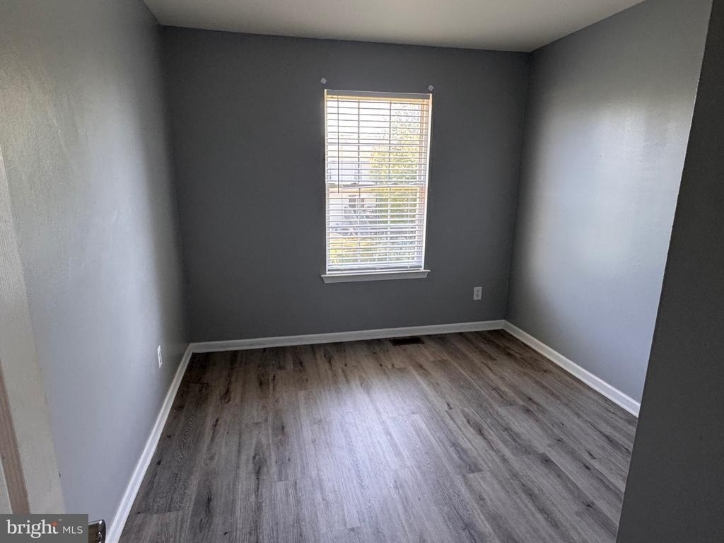 658 Dairy Drive - Photo 10