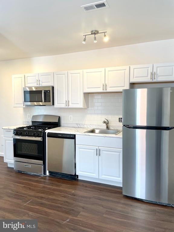 1838 C Street Se - Photo 1