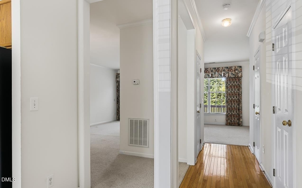 304 Nottinghill Walk - Photo 1