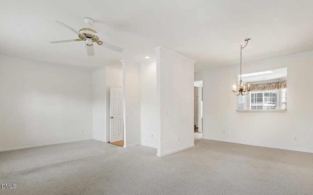 304 Nottinghill Walk - Photo 7