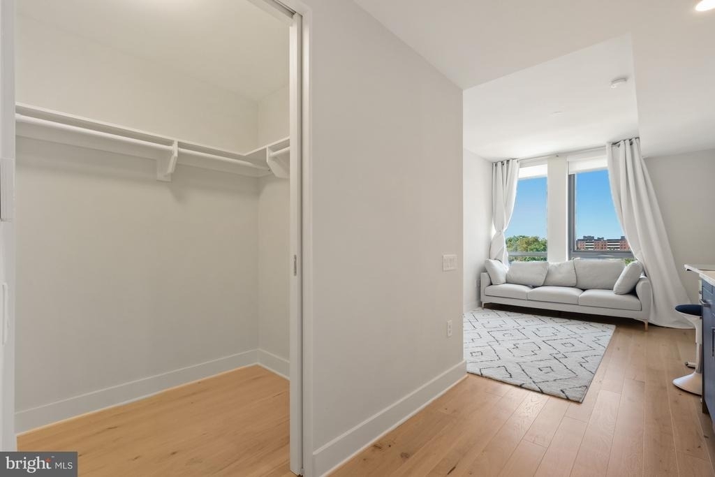 1211 Van Street Se - Photo 12