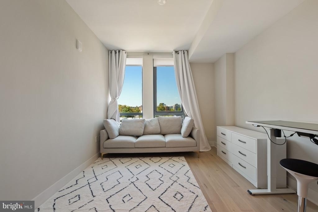 1211 Van Street Se - Photo 8