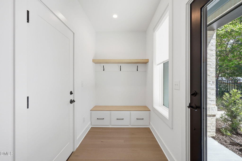 403 Chatham View Road - Photo 35