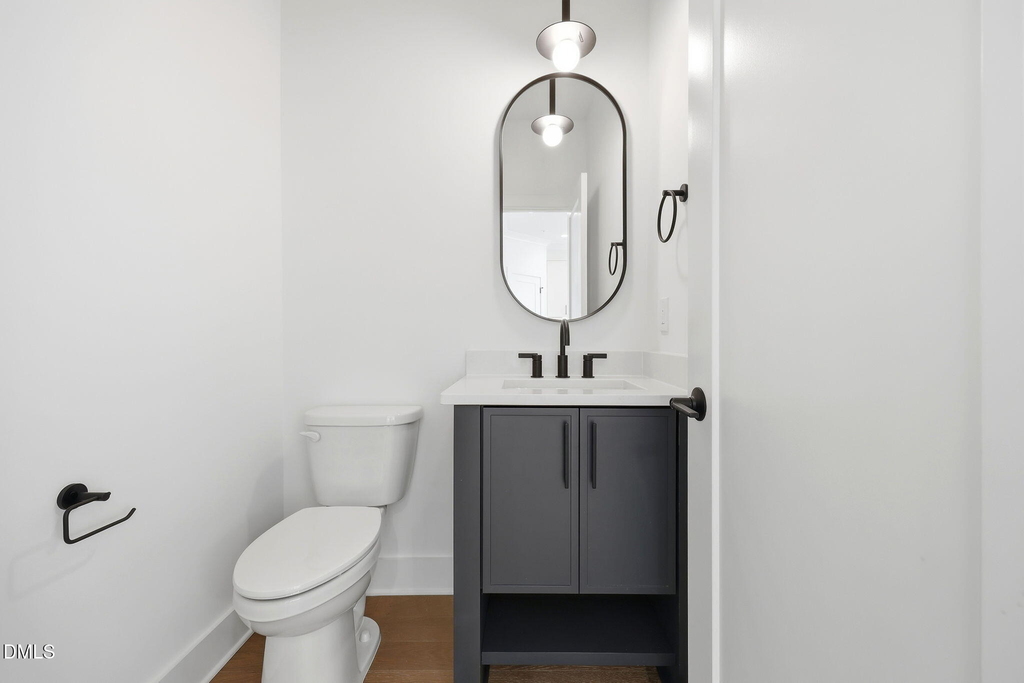 403 Chatham View Road - Photo 17