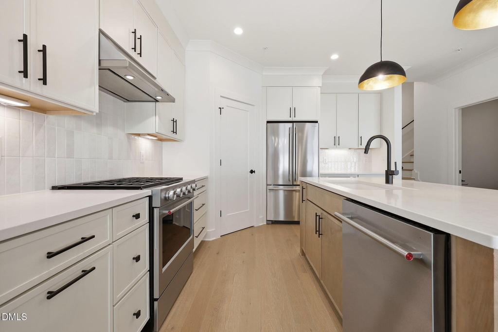 403 Chatham View Road - Photo 8